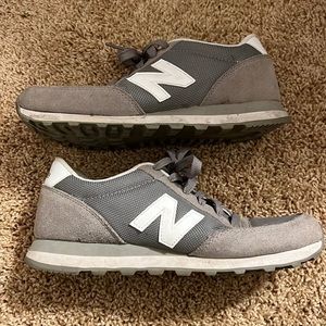 New Balance Tennis Shoes